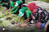 Little children of Kalaafaanu School giving their love to nature on occasion of Children’s Day 2022.